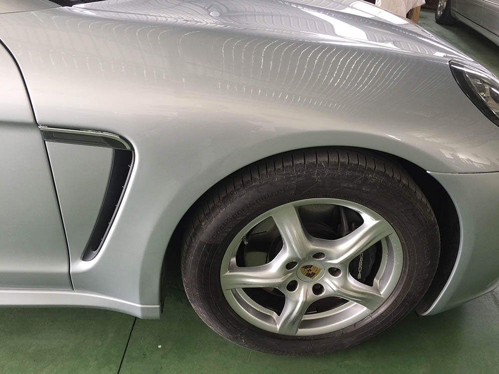 保時捷車身鈑金烤漆修復完成