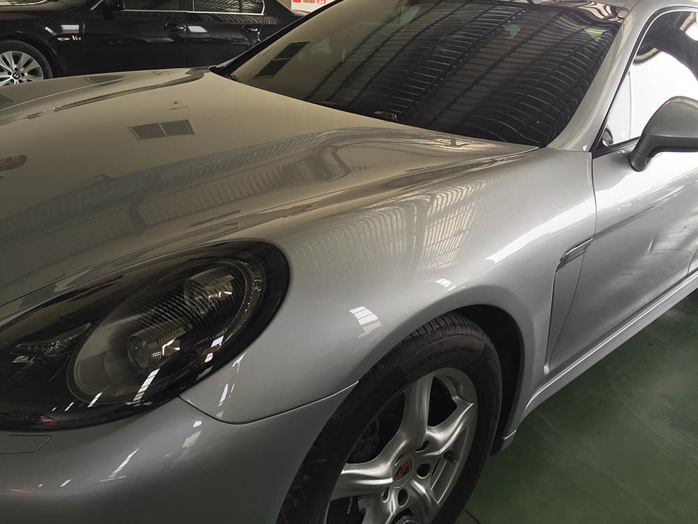 保時捷鈑金烤漆完工交車狀態