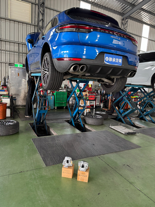 Macan S 引擎腳更換